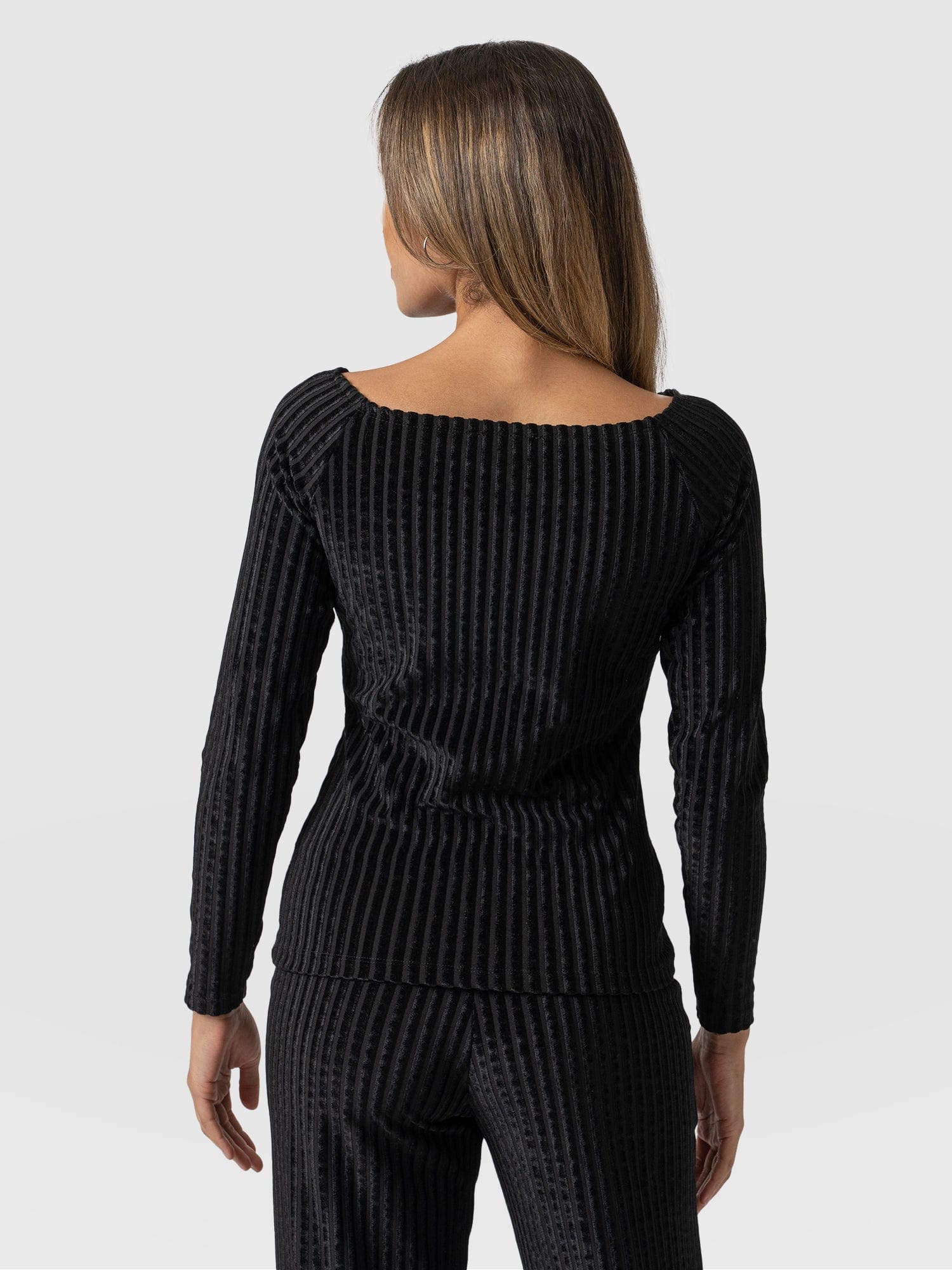 Riviera Tee Long Sleeve Black Stripe Velvet - Women's T-Shirts | Saint + Sofia® EU